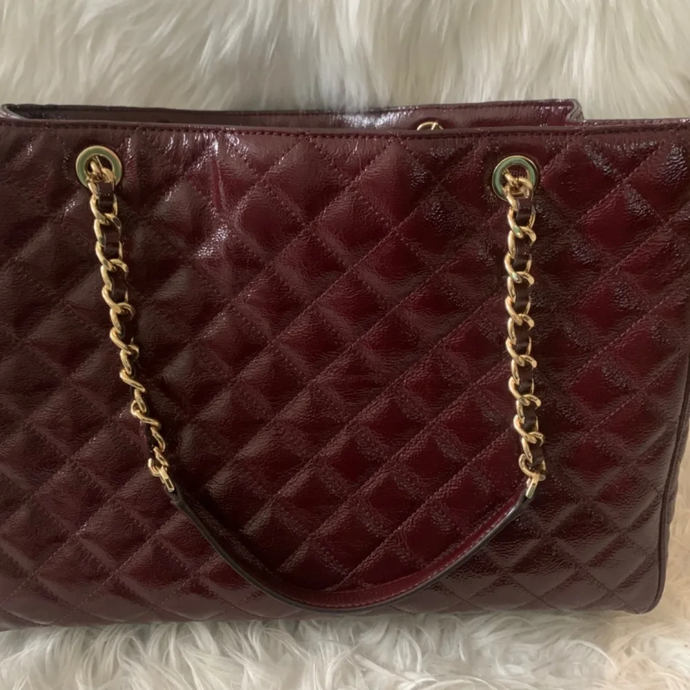 Michael Kors Medium Tote - Picture 5 of 9